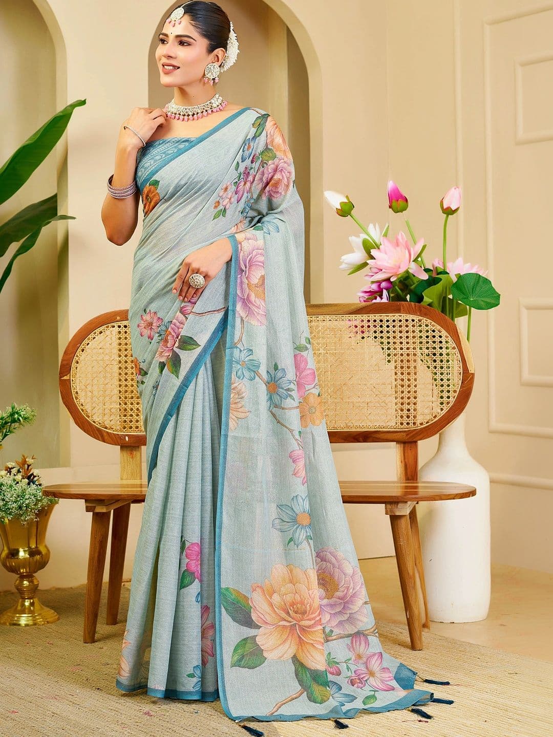 MANVAA Women Floral Silk Cotton Handloom Saree thumbnail 4