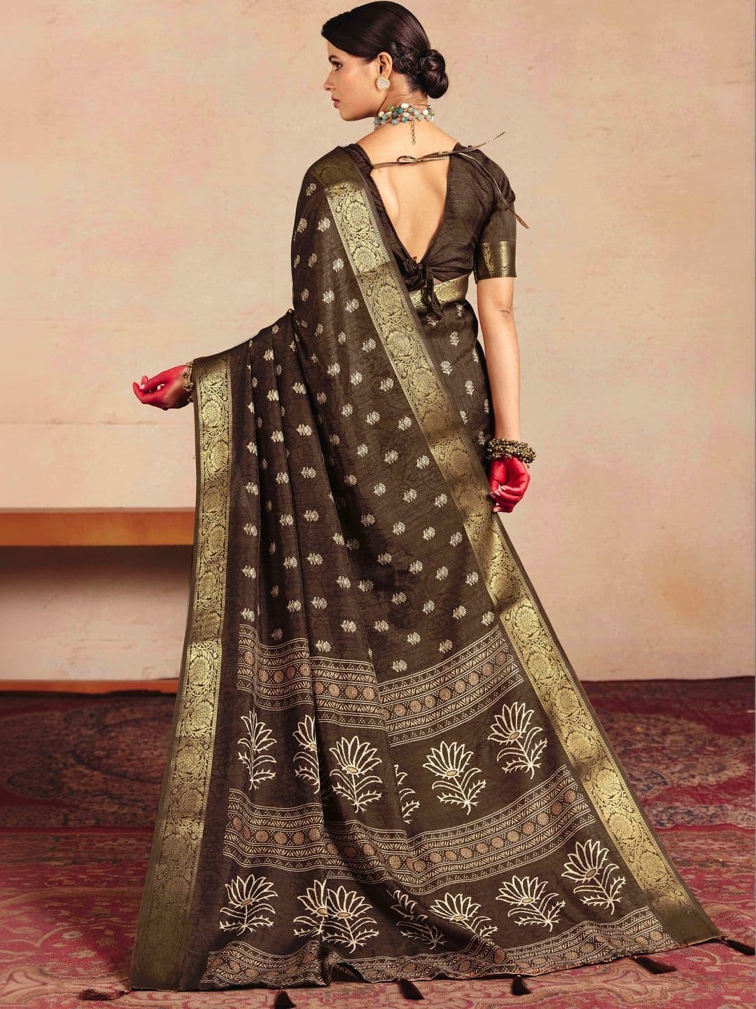 TIRA Woven Design Zari Silk Blend Fusion Saree thumbnail 4