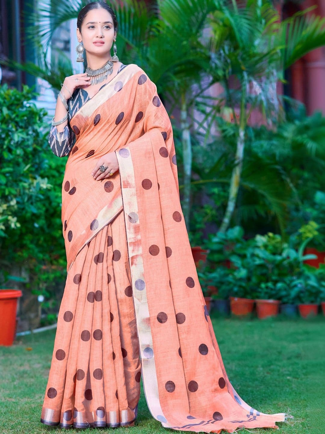 MANVAA Polka Dot Saree thumbnail 5