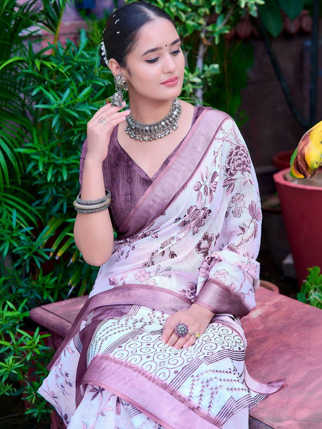 MANVAA Floral Saree thumbnail 3