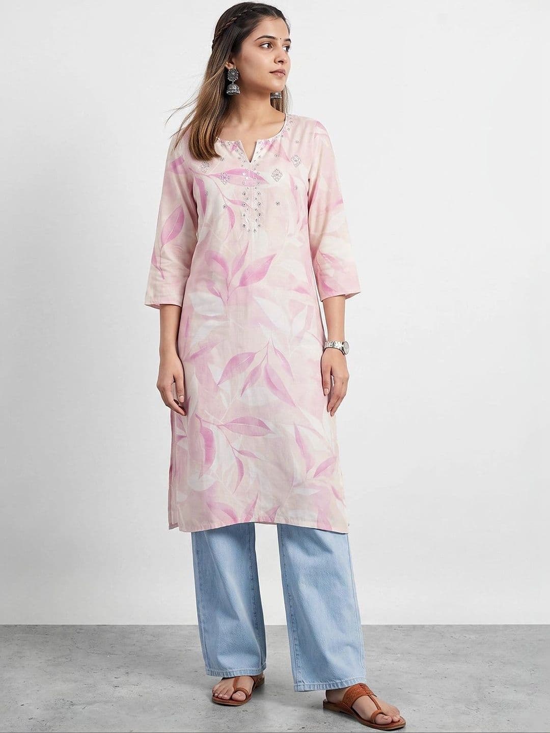 Melange by Lifestyle Women Floral Printed Pastels Kurta thumbnail 3