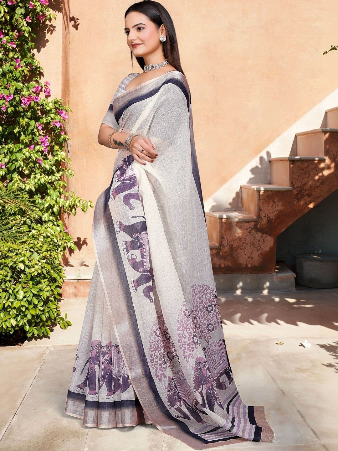 MANVAA  Women Regular Floral Saree thumbnail 5