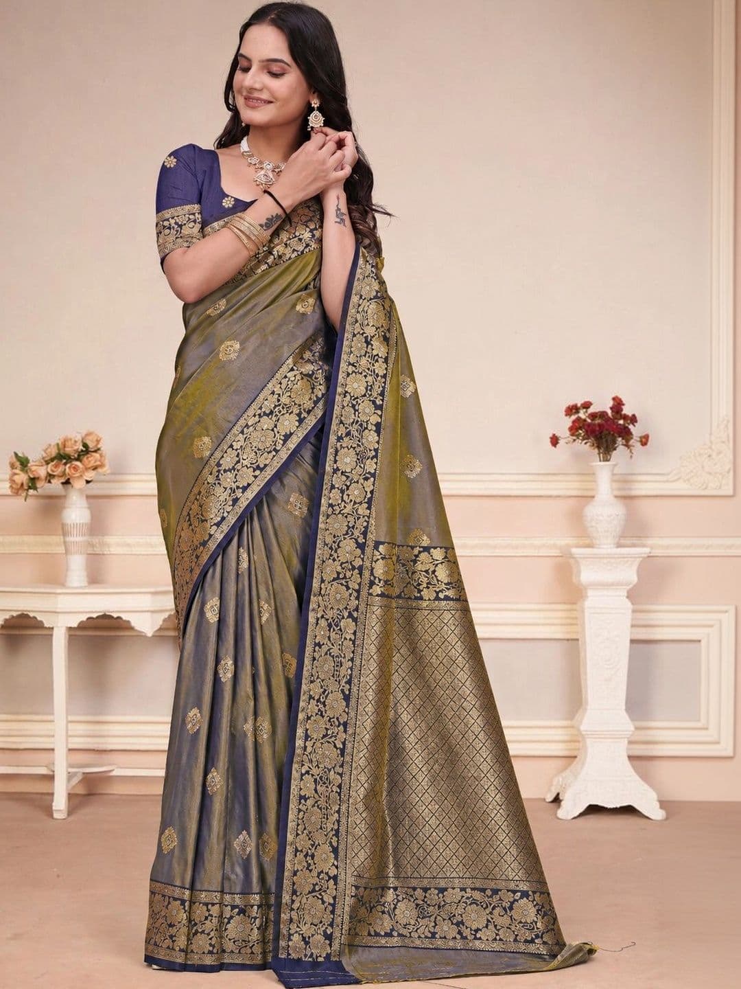 RANGREET Ethnic Motifs Saree thumbnail 2