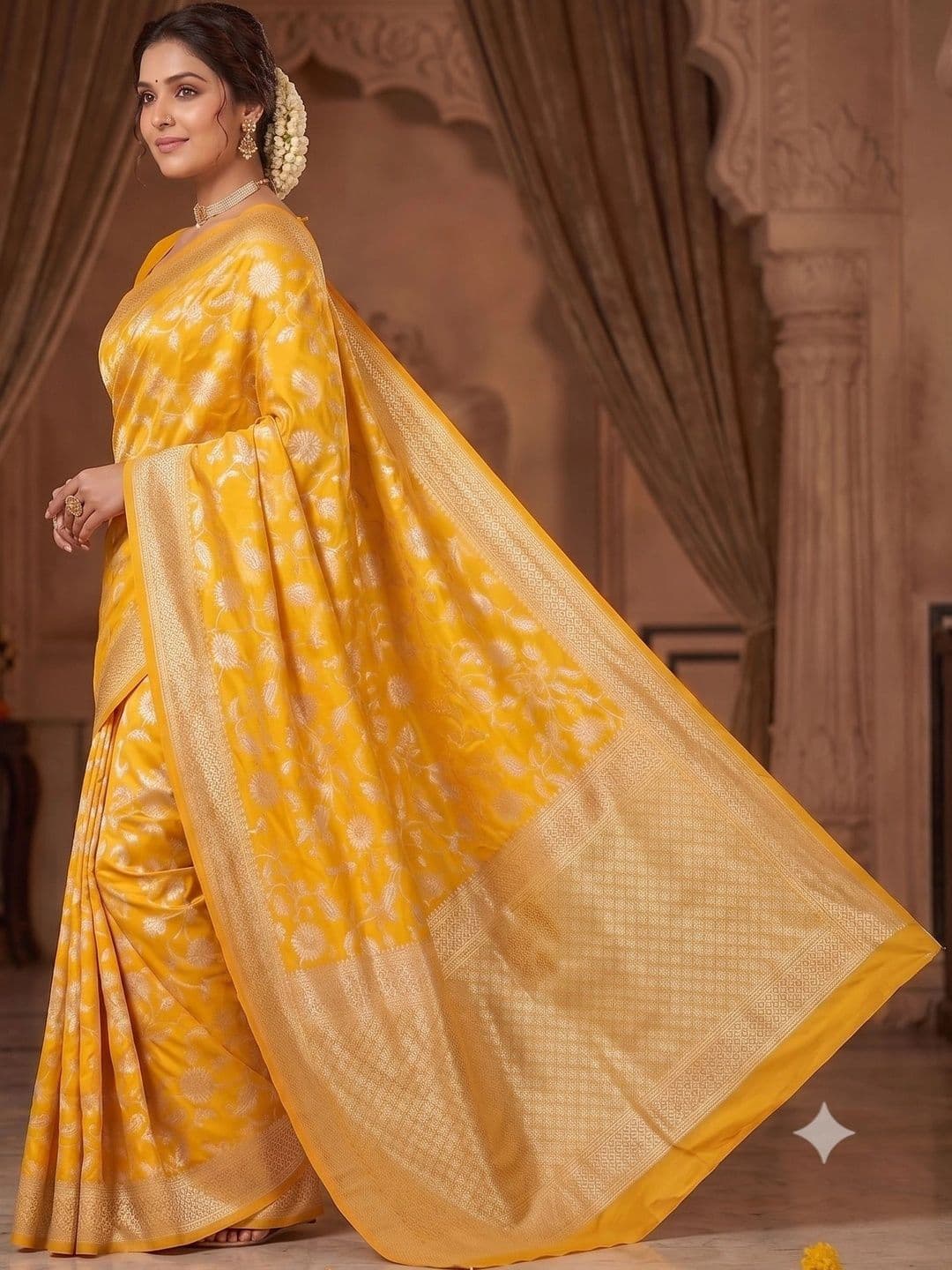 Milvia Ethnic Motifs Zari Silk Blend Designer Banarasi Saree thumbnail 3