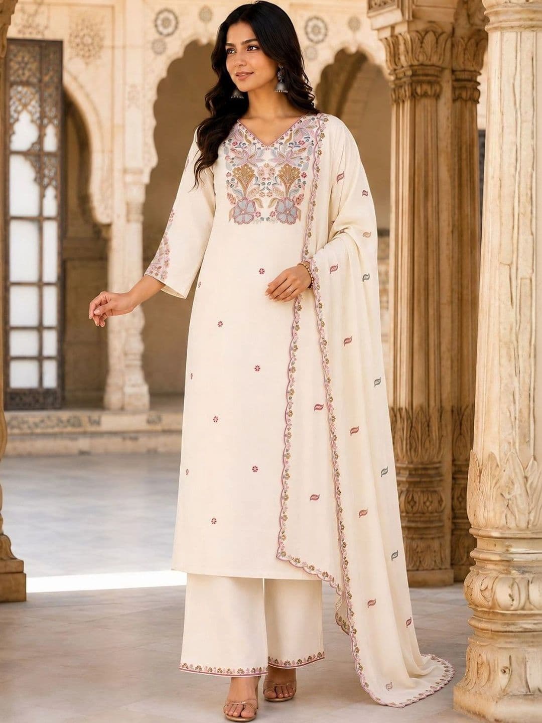 HERE&NOW X fwd Women Ethnic Regular Thread Work Pure Silk Kurta with Palazzos & With thumbnail 5