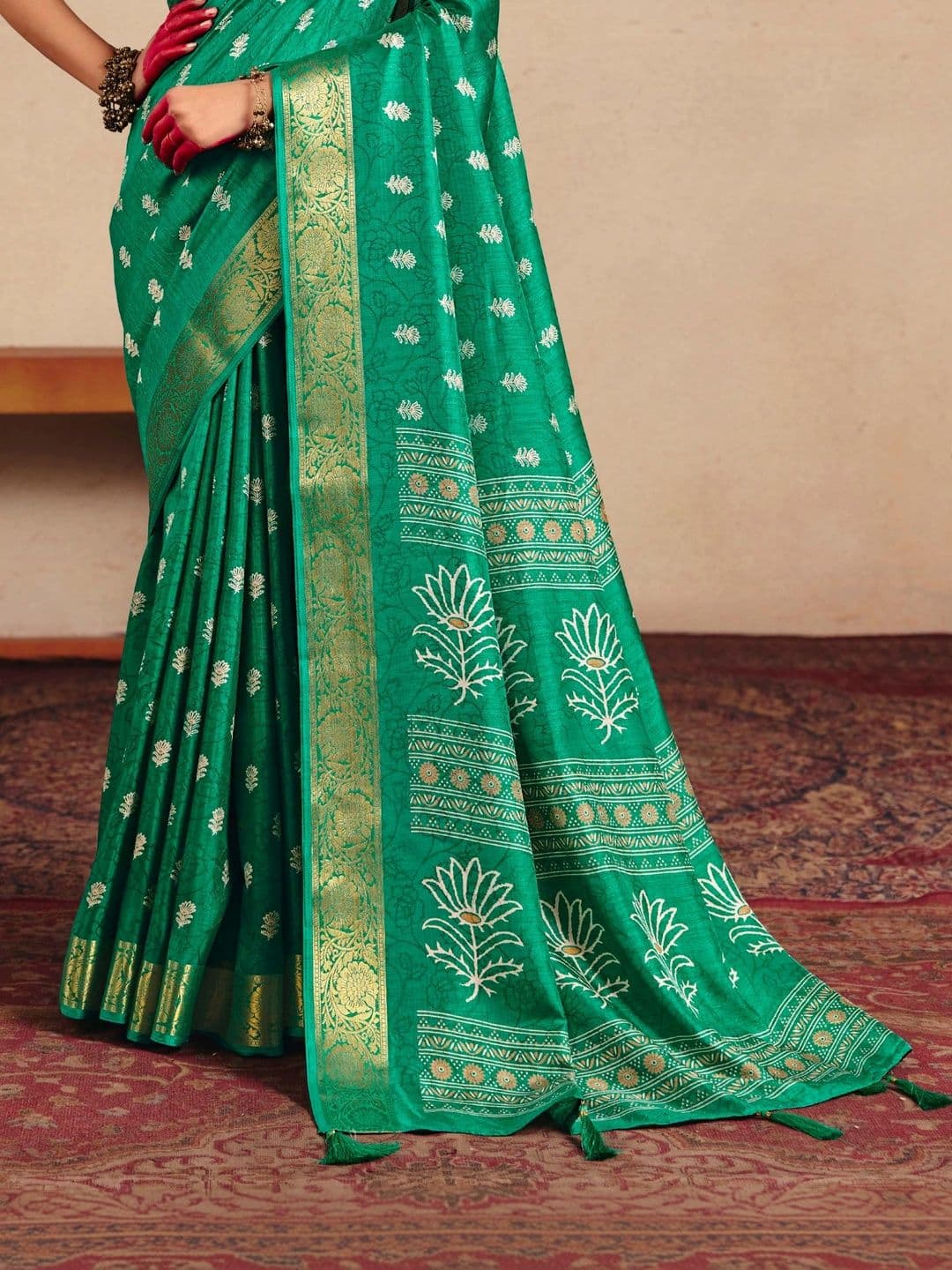ELINA FASHION & HOME Woven Design Zari Silk Blend Designer Banarasi Saree thumbnail 5
