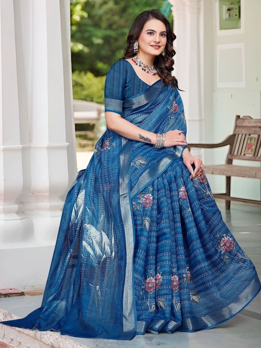 Maroosh Floral Embroidered Saree thumbnail 7