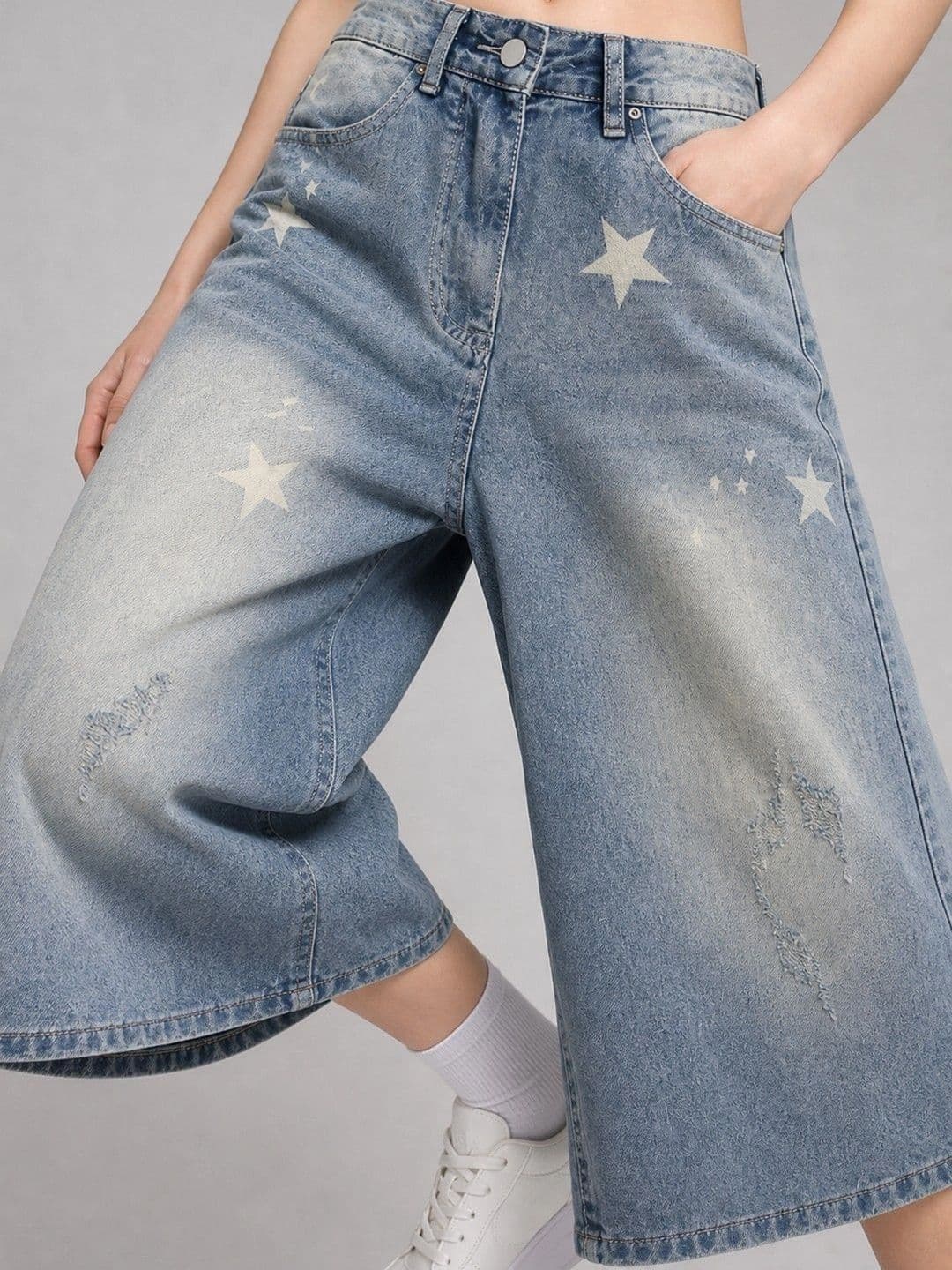 Suo Women Wide Leg Low-Rise Low Distress Printed Jeans thumbnail 4