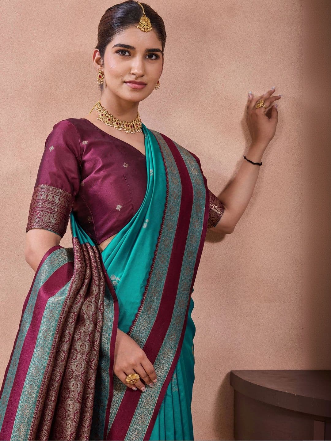 Maharanga Women Woven Design Zari Silk Blend Kota Saree thumbnail 2