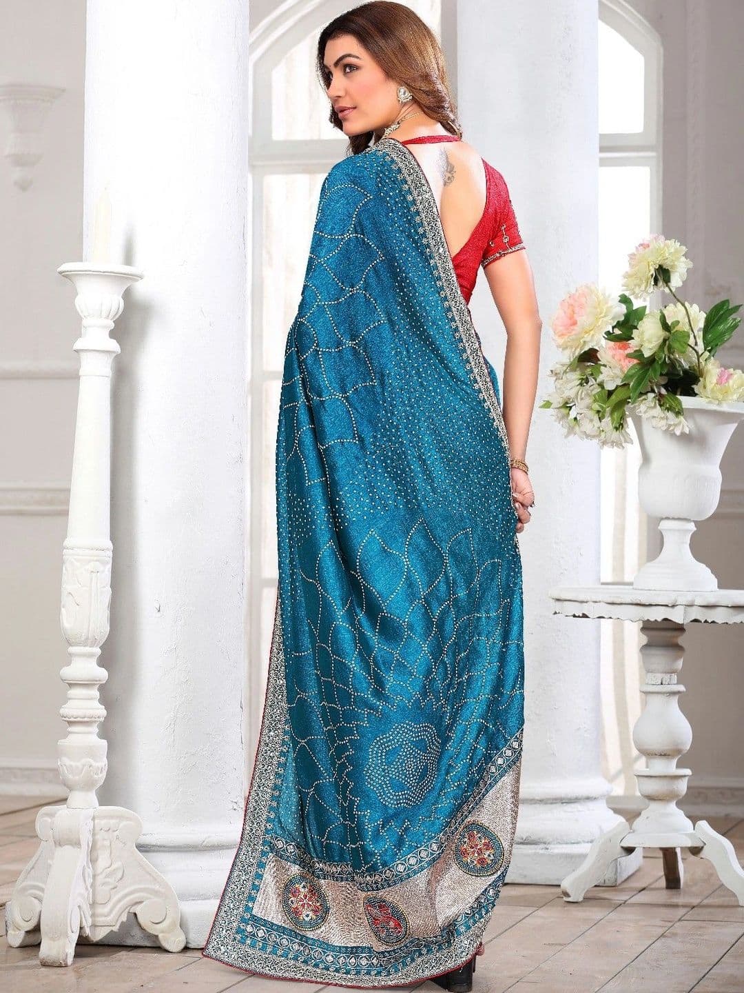 SmileyFashion Bandhani Embroidered Art Silk Designer Saree thumbnail 3