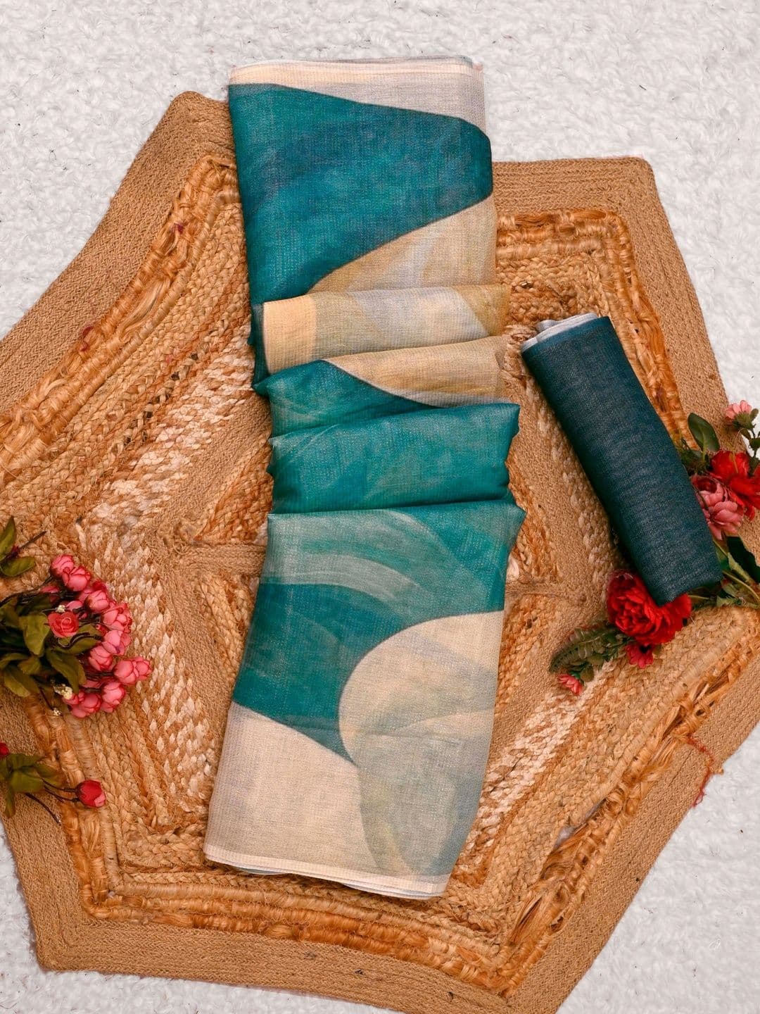 Maroosh Silk Cotton Handloom Saree thumbnail 5