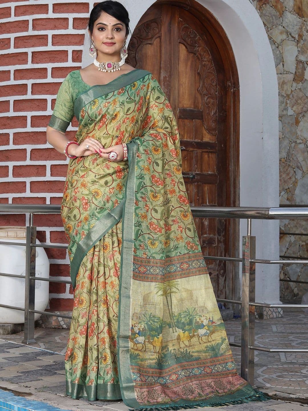 Maroosh Floral Silk Cotton Handloom Saree - view 1