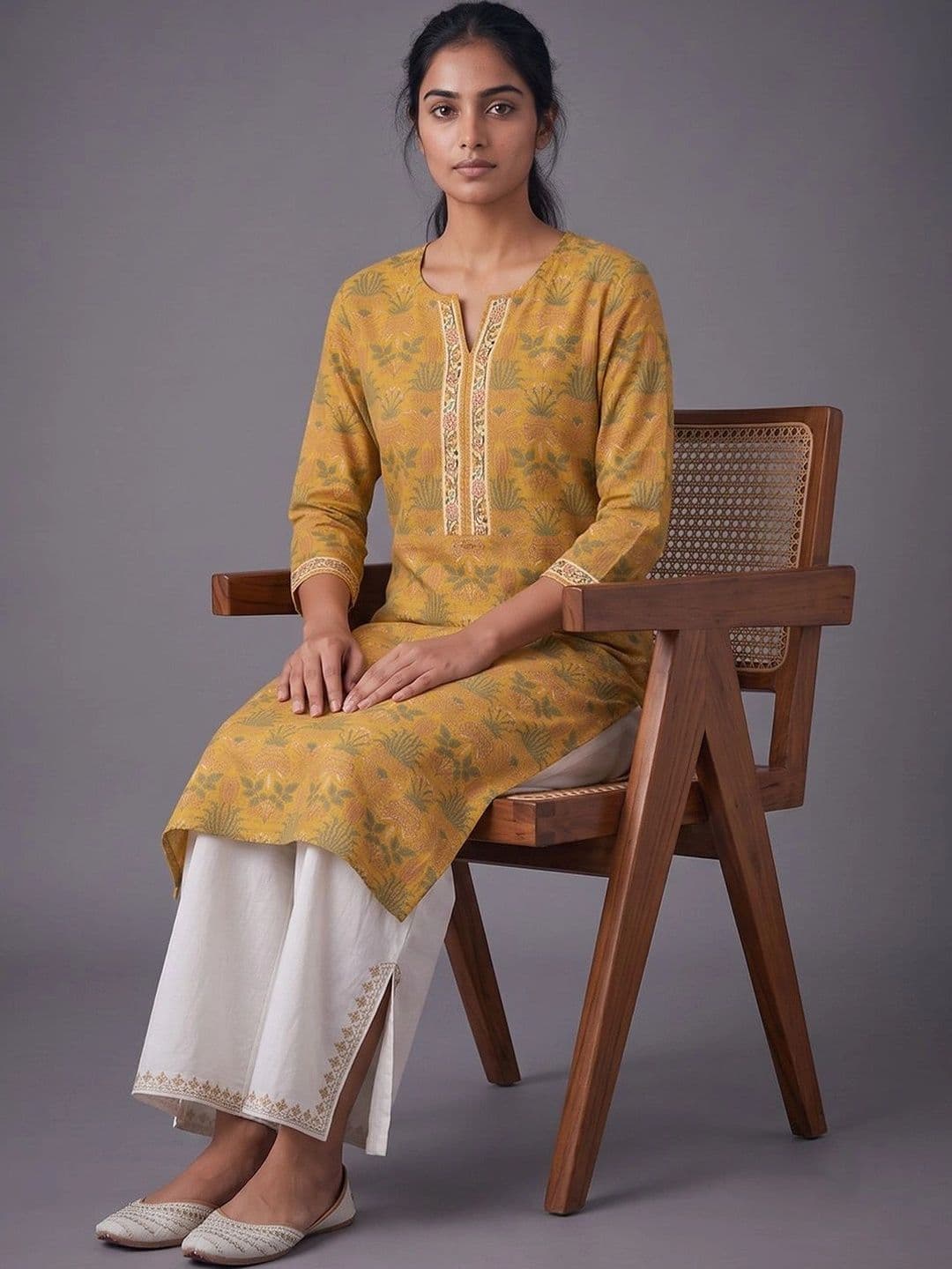 Navibhu Botanical Printed V-Neck Kurti thumbnail 7