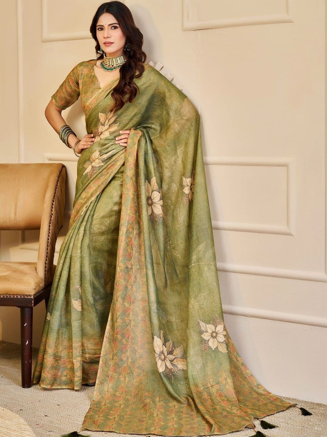 MANVAA Women Floral Silk Cotton Handloom Saree - view 1