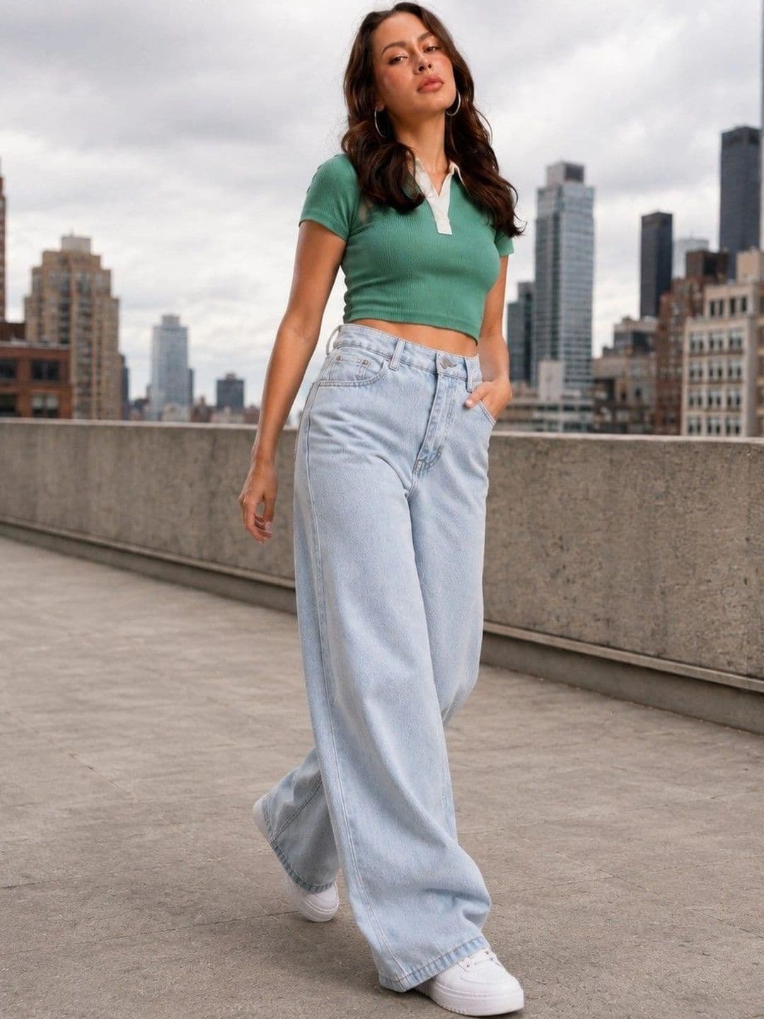 DressBerry Women Comfort Wide Leg High-Rise Light Fade Stretchable Jeans thumbnail 3