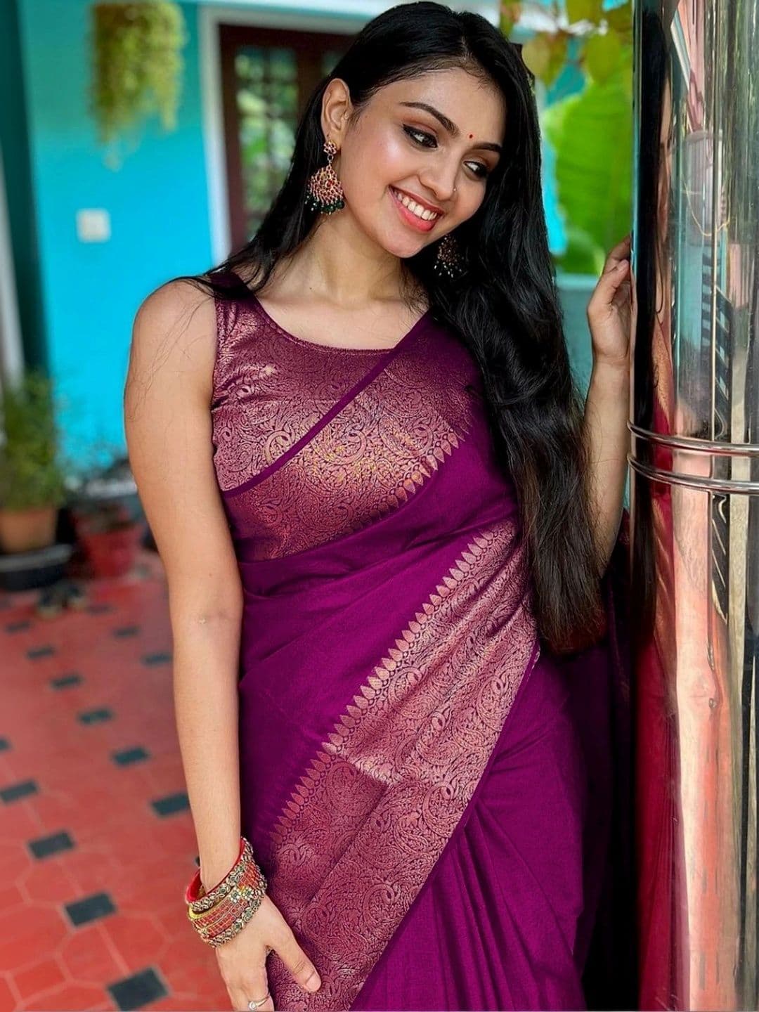VYOM CREATION Woven Design Zari Art Silk Banarasi Saree thumbnail 3