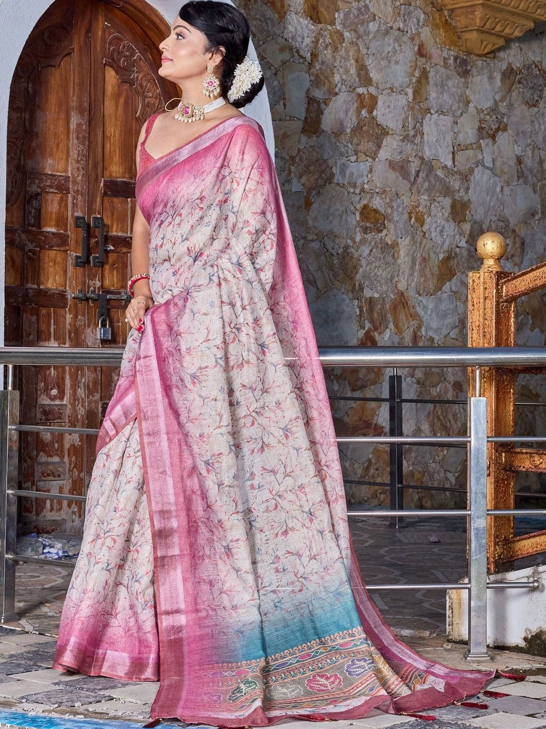 HERE&NOW  Women Floral Silk Cotton Handloom Saree thumbnail 5