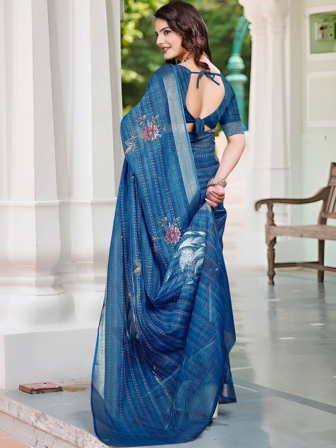 MANVAA Floral Embroidered Saree thumbnail 5