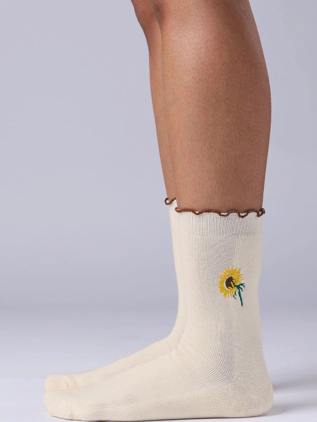 The Souled Store Unisex Cotton Blend Patterned Above Ankle Socks thumbnail 2