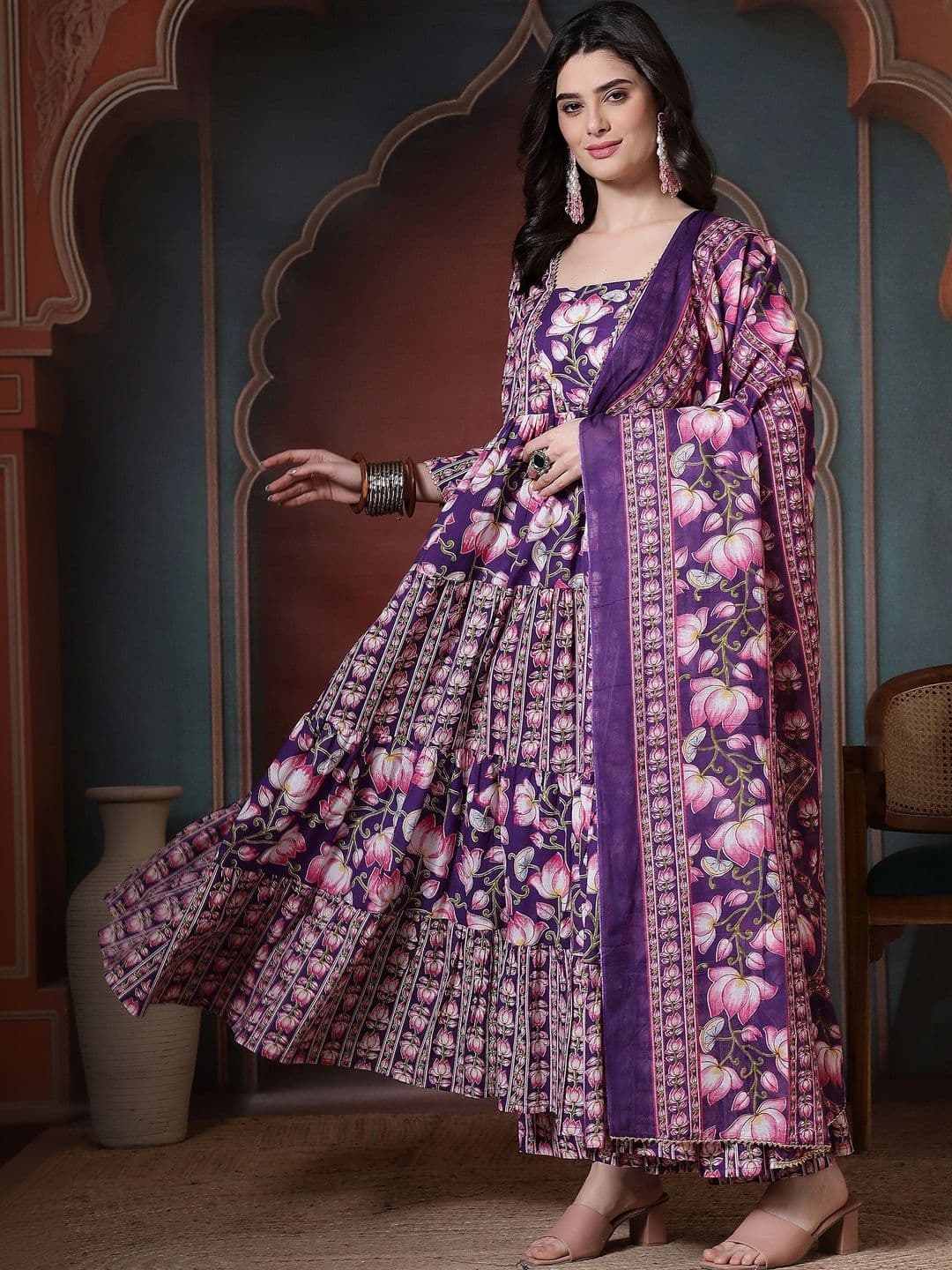 Sangria Women Floral Printed Tiered Pure Cotton Kurta with Trousers & With Dupatta thumbnail 6