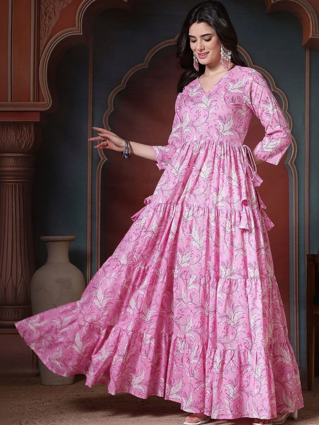 Sangria Women Floral Printed Floral Kurta thumbnail 5