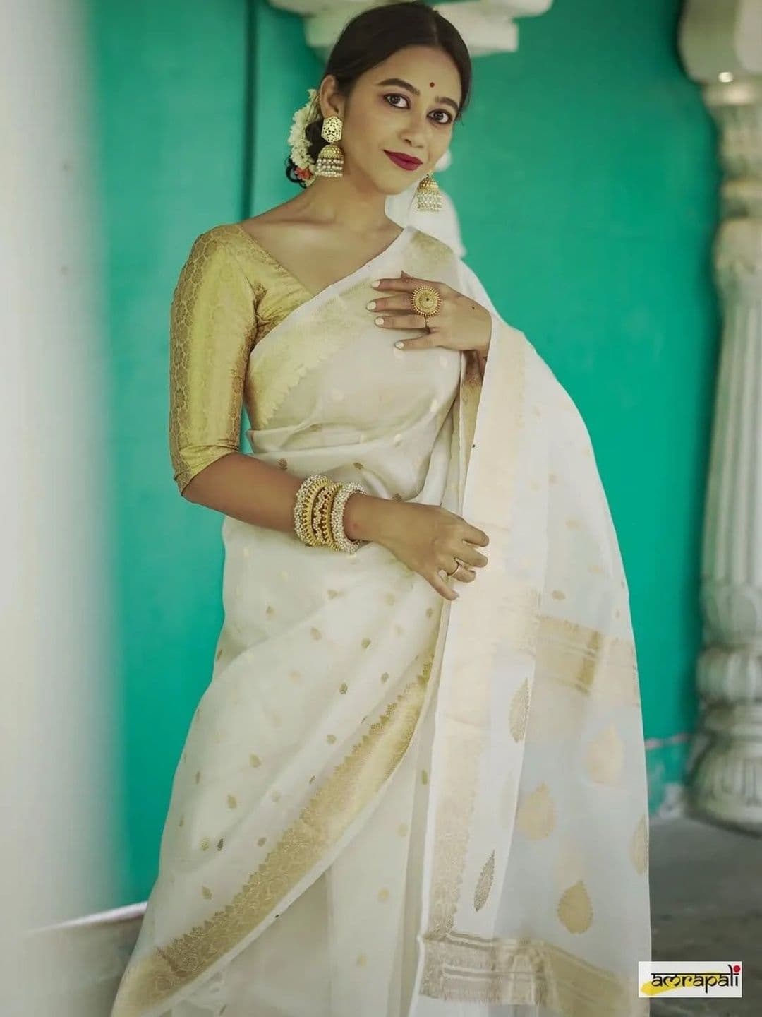 HERE&NOW Woven Design Zari Banarasi Saree thumbnail 6