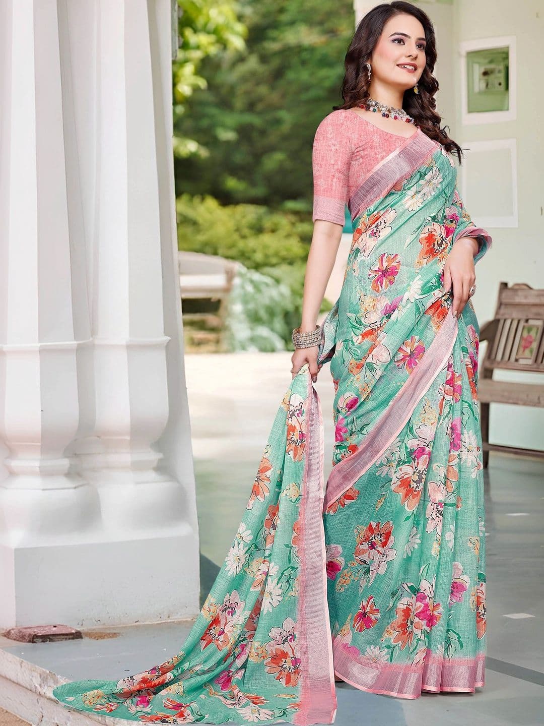 HERE&NOW Women Floral Printed Saree with Blouse Piece thumbnail 5