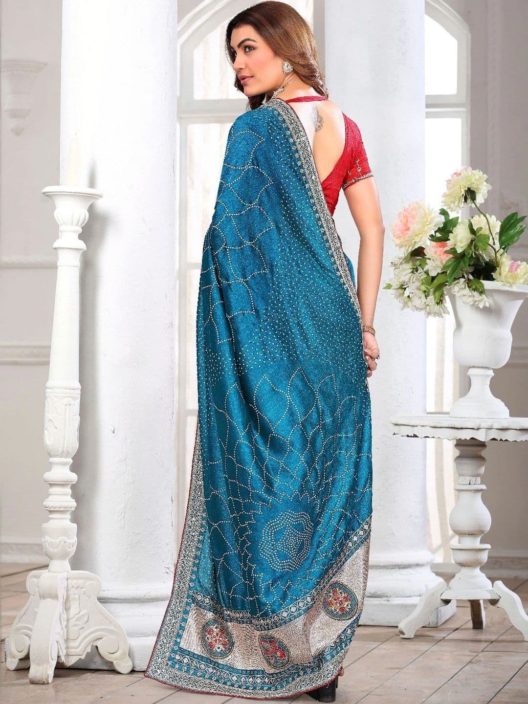 SmileyFashion Embellished Zari Art Silk Designer Saree thumbnail 2