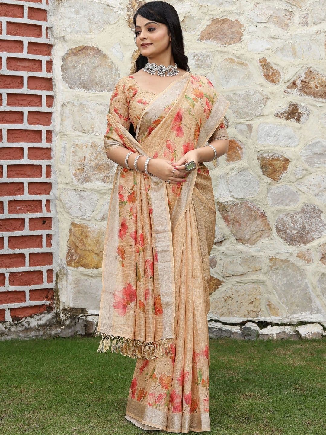MANVAA Floral Silk Cotton Handloom Saree thumbnail 4