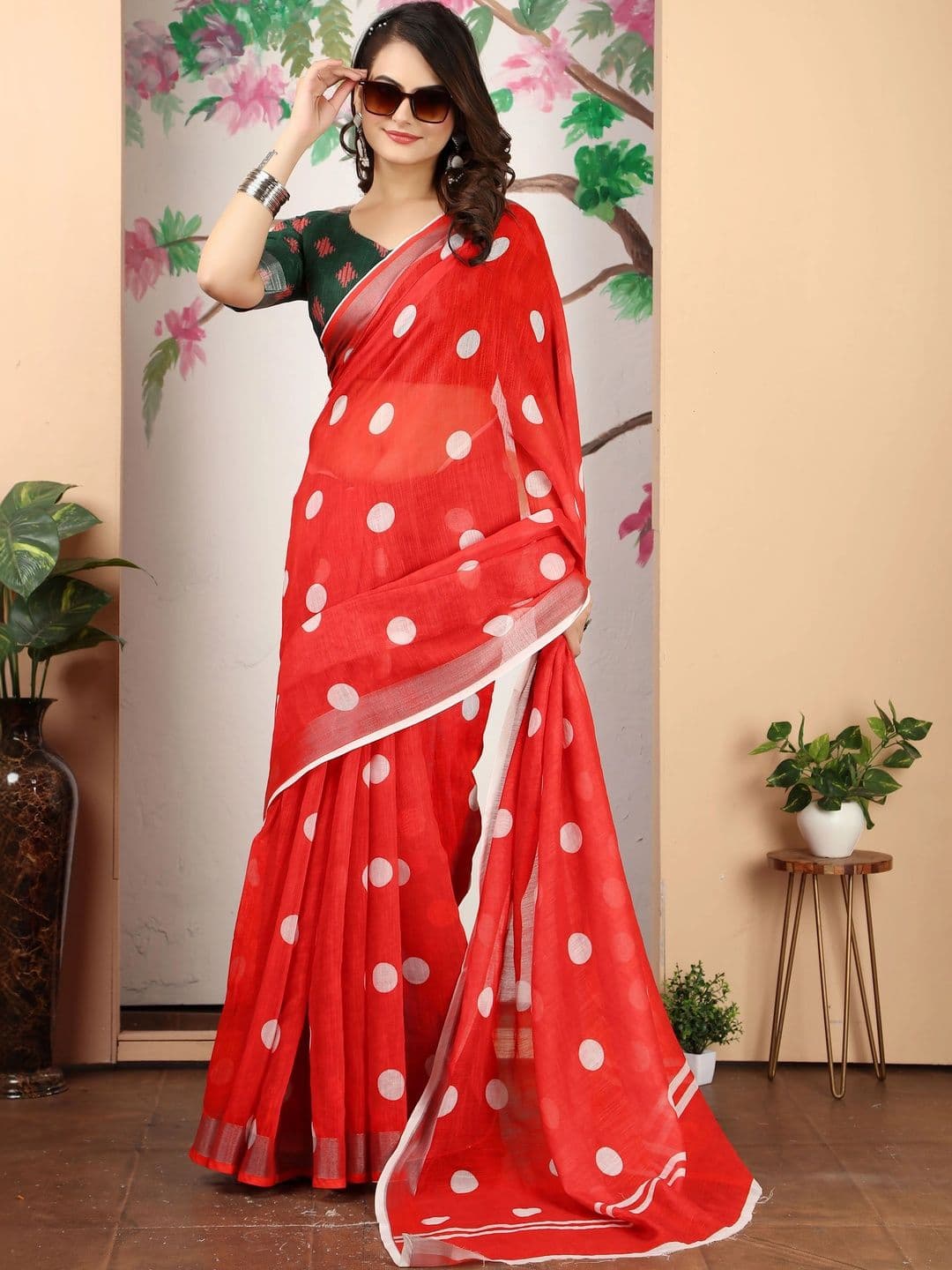 Maroosh Polka Dot Saree thumbnail 2