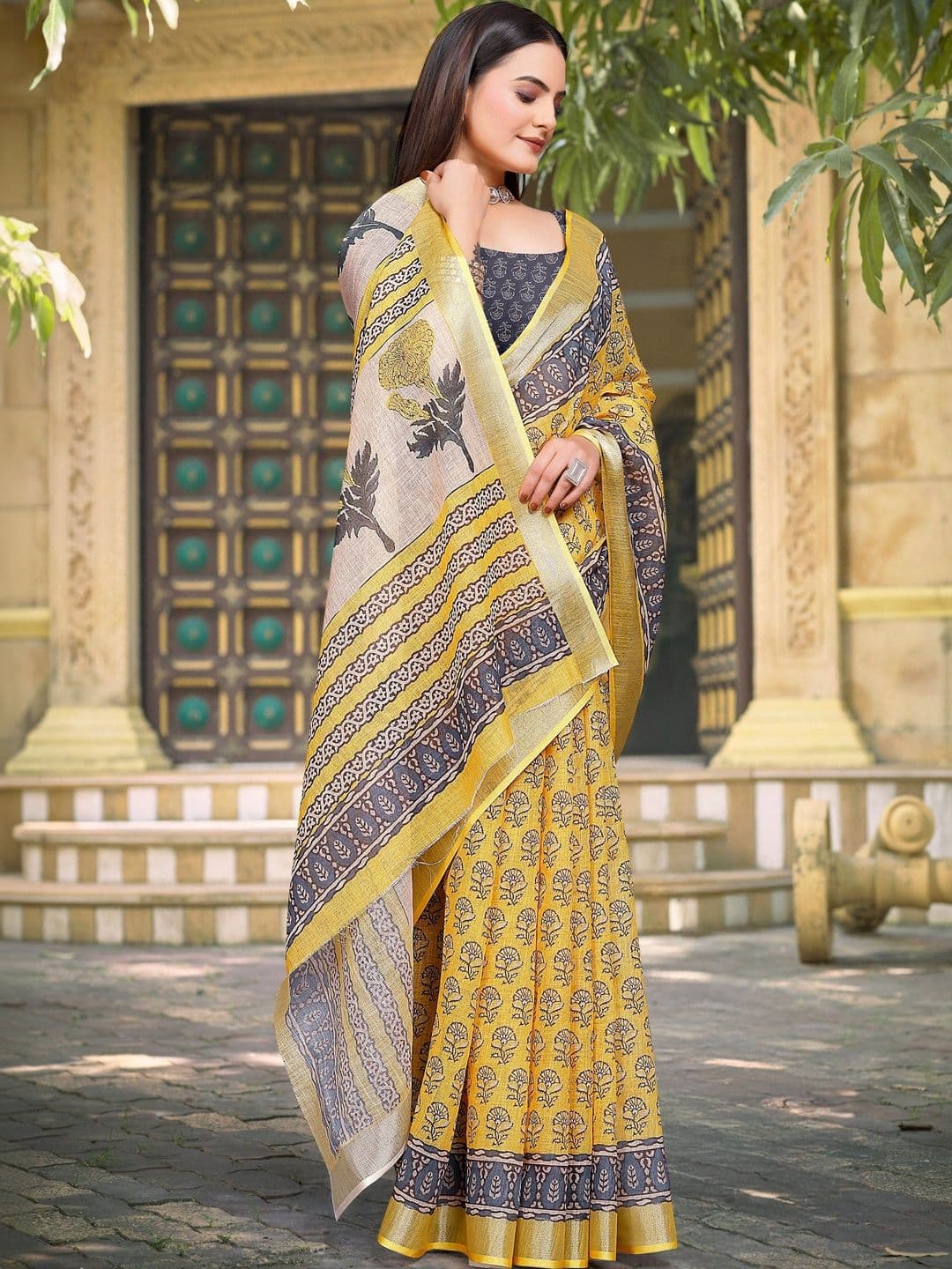 HERE&NOW Floral Saree thumbnail 6