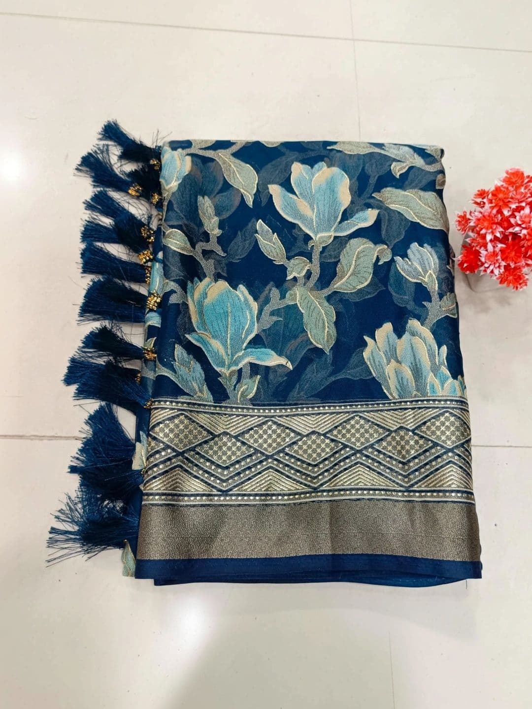 Moda Rapido Floral Zari Brasso Saree thumbnail 3