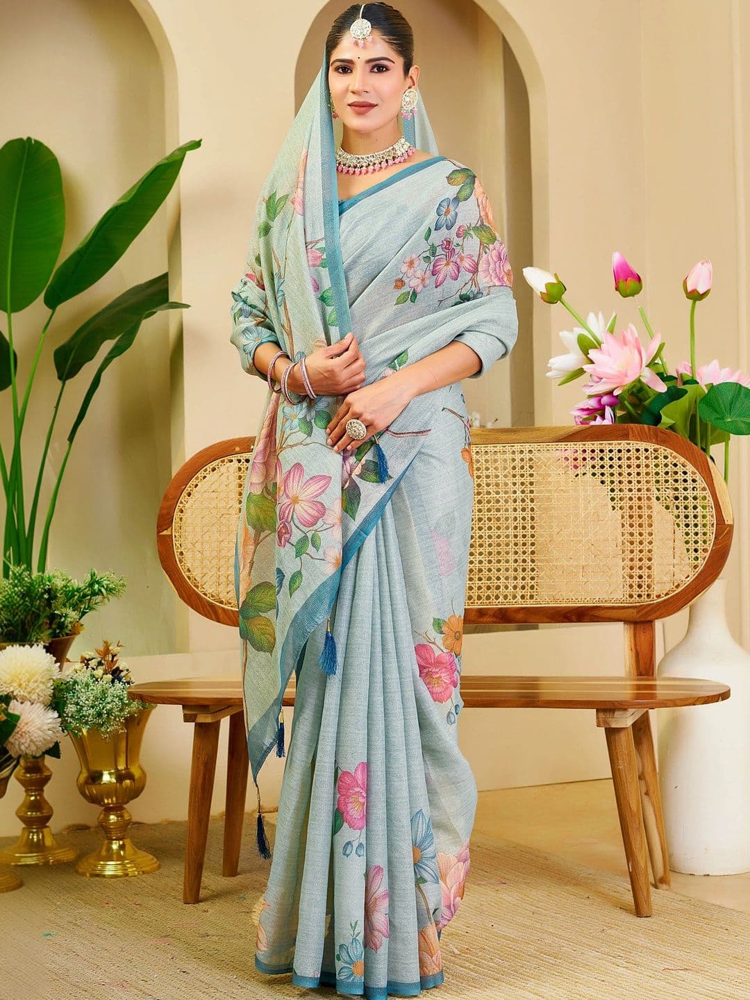 Maroosh Floral Silk Cotton Handloom Saree thumbnail 3
