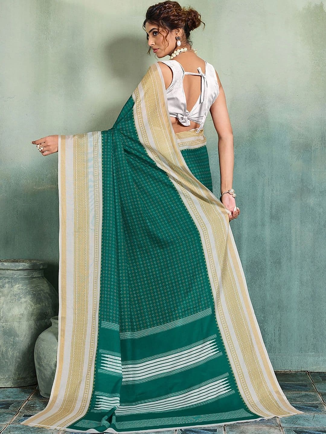 KALINI Designer Block Print Saree thumbnail 6