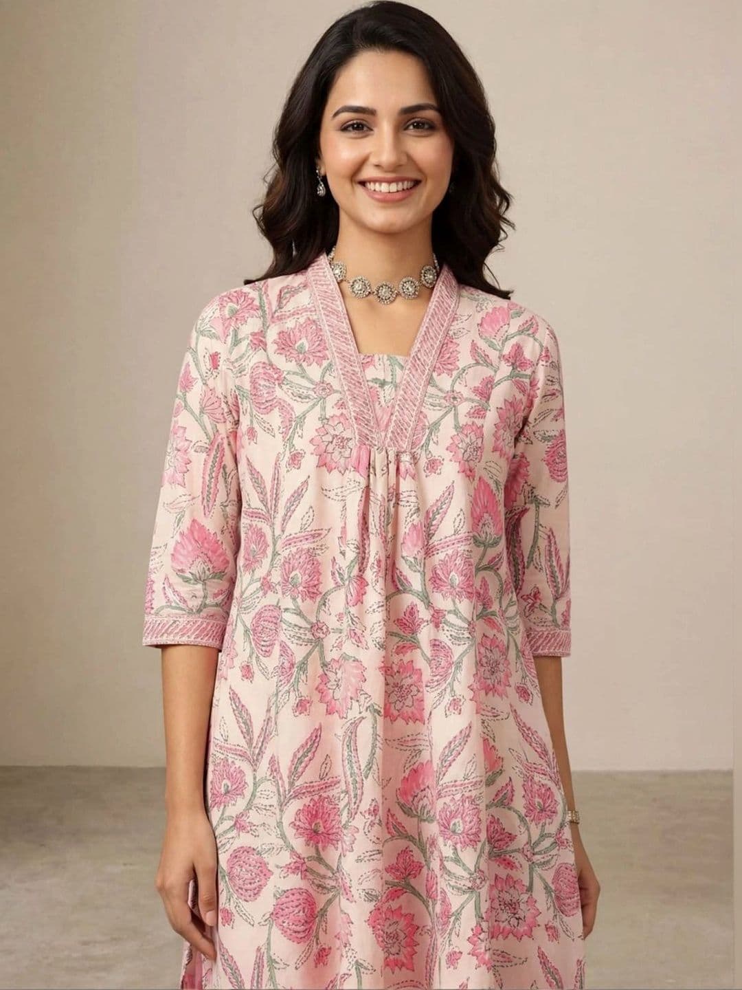 KALINI Women Floral Printed Regular Kurta with Trousers thumbnail 4