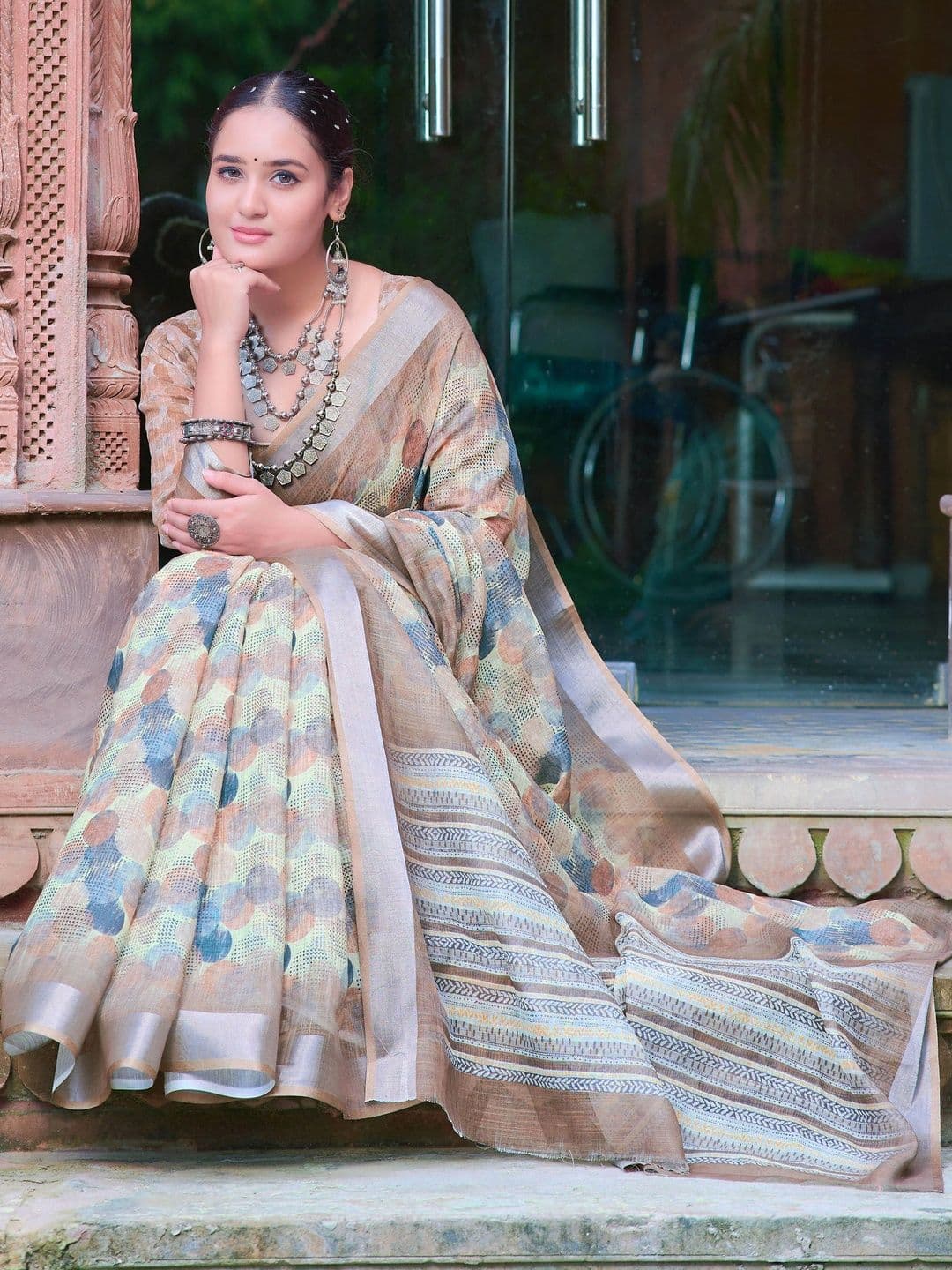 HERE&NOW Women Woven Design Cotton Printed Saree thumbnail 5