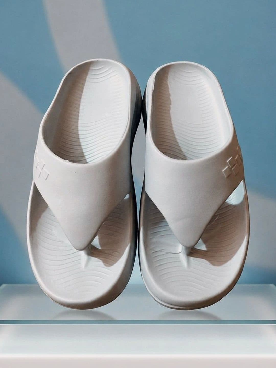 NEW ORANIE Men Thong Flip-Flops thumbnail 2