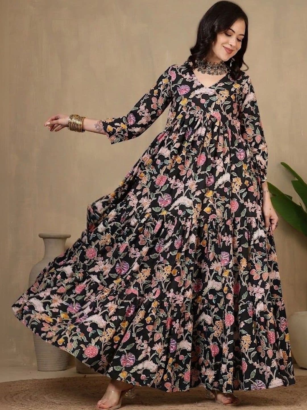 Sangria Women Floral Printed Floral Anarkali Kurta - view 1