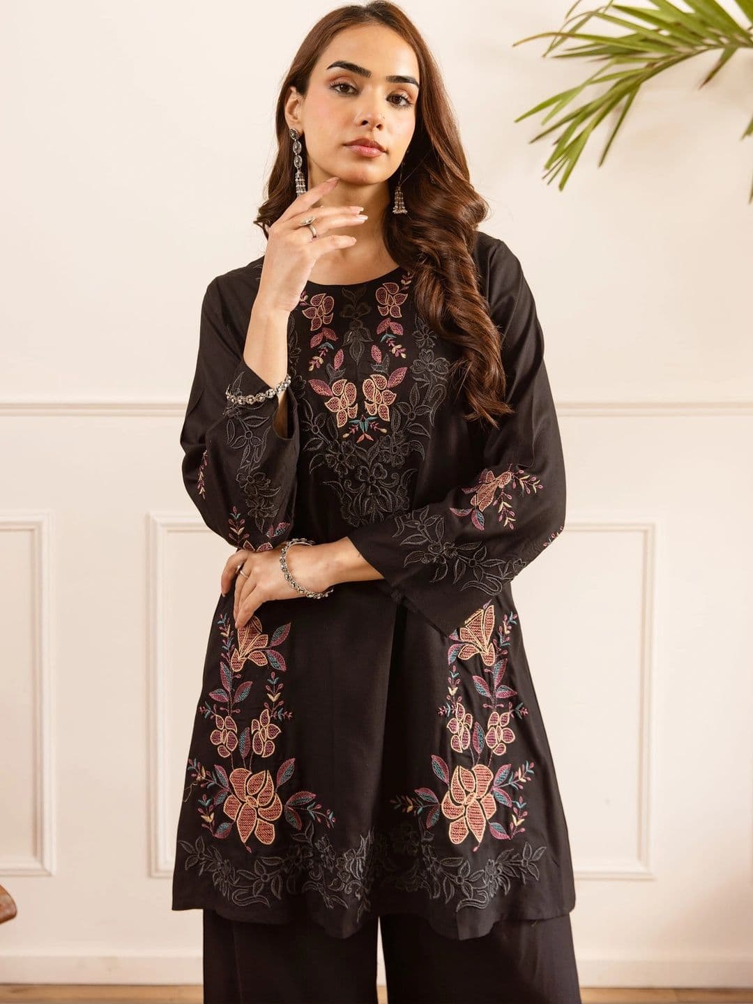 Sangria Women Ethnic Motifs Embroidered Regular Thread Work Kurta with Palazzos thumbnail 5
