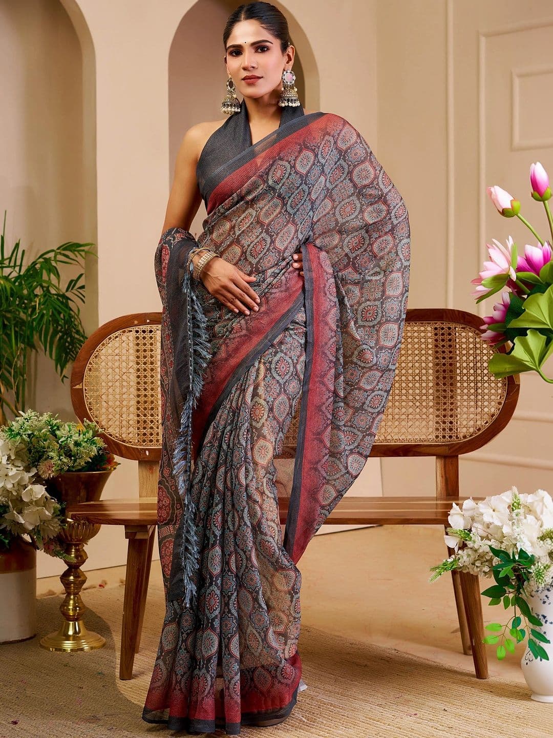 Maroosh Batik Silk women Cotton Handloom Saree - view 1
