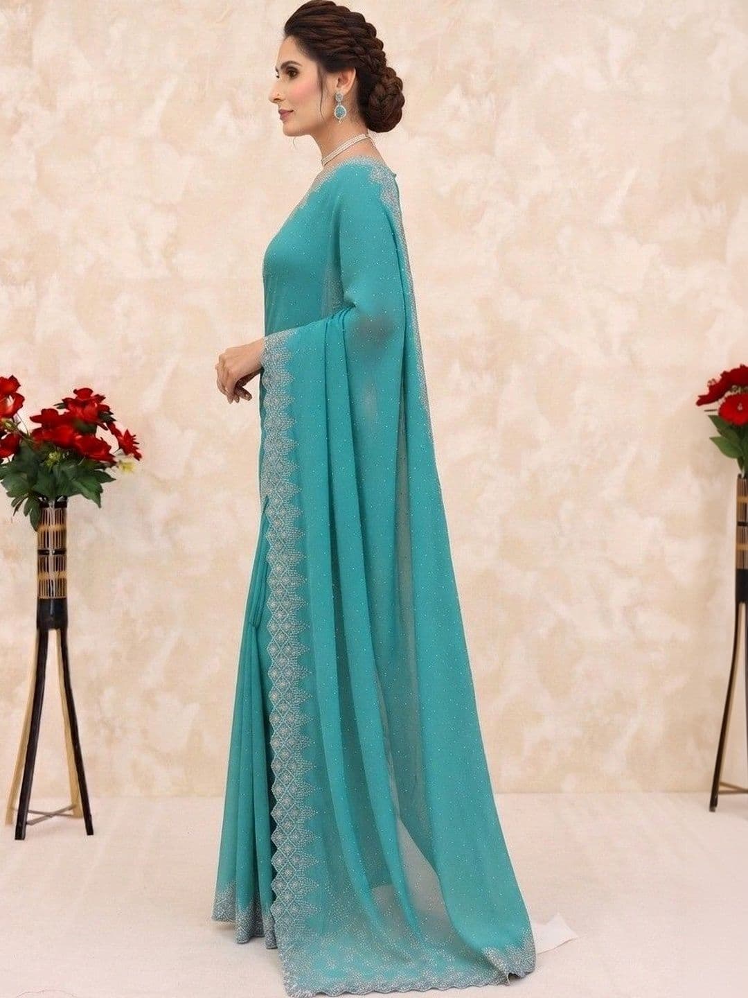 SmileyFashion Embellished Pure Georgette Saree thumbnail 3