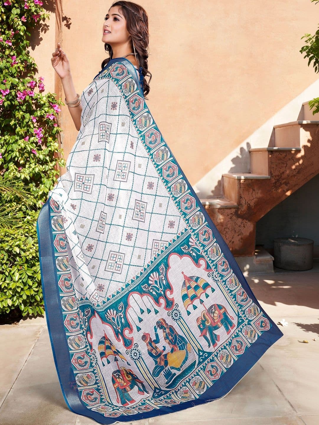 MANVAA Women Floral Saree thumbnail 3