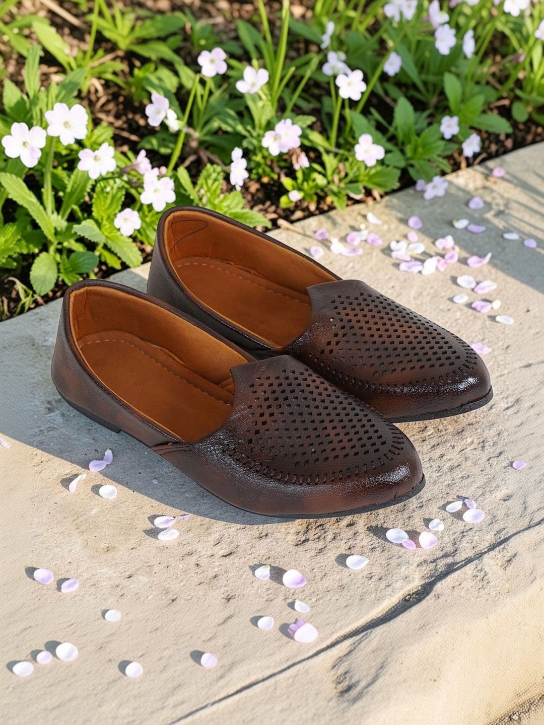 Anouk Men Perforations Mojaris thumbnail 5
