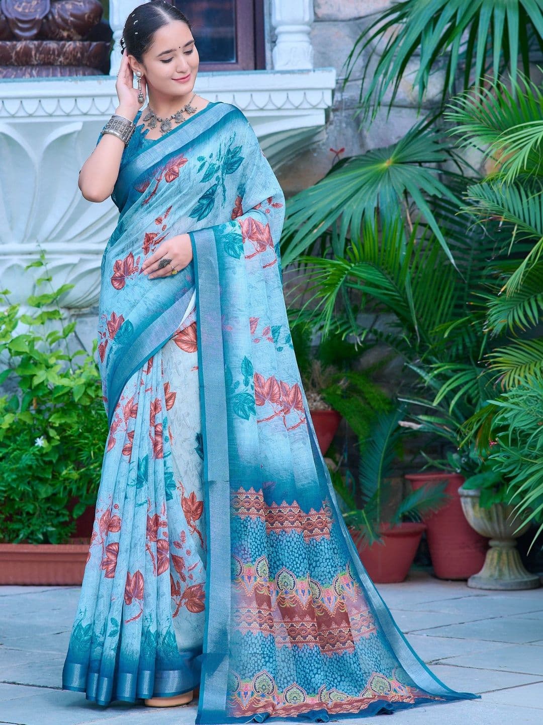 Maroosh Floral Saree thumbnail 3