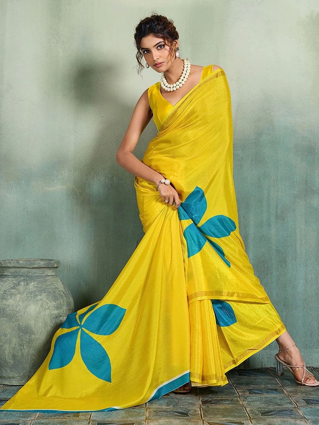 KALINI Designer Block Print Saree thumbnail 4