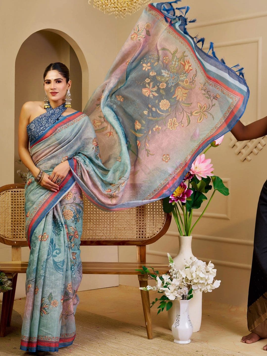 MANVAA Floral Silk Cotton Handloom Saree thumbnail 5