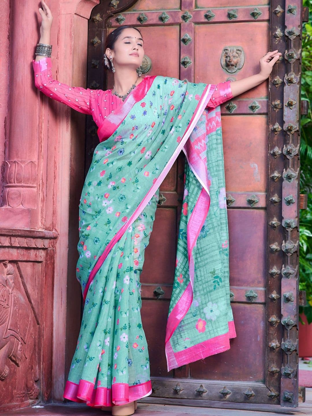 Maroosh Floral Saree thumbnail 3