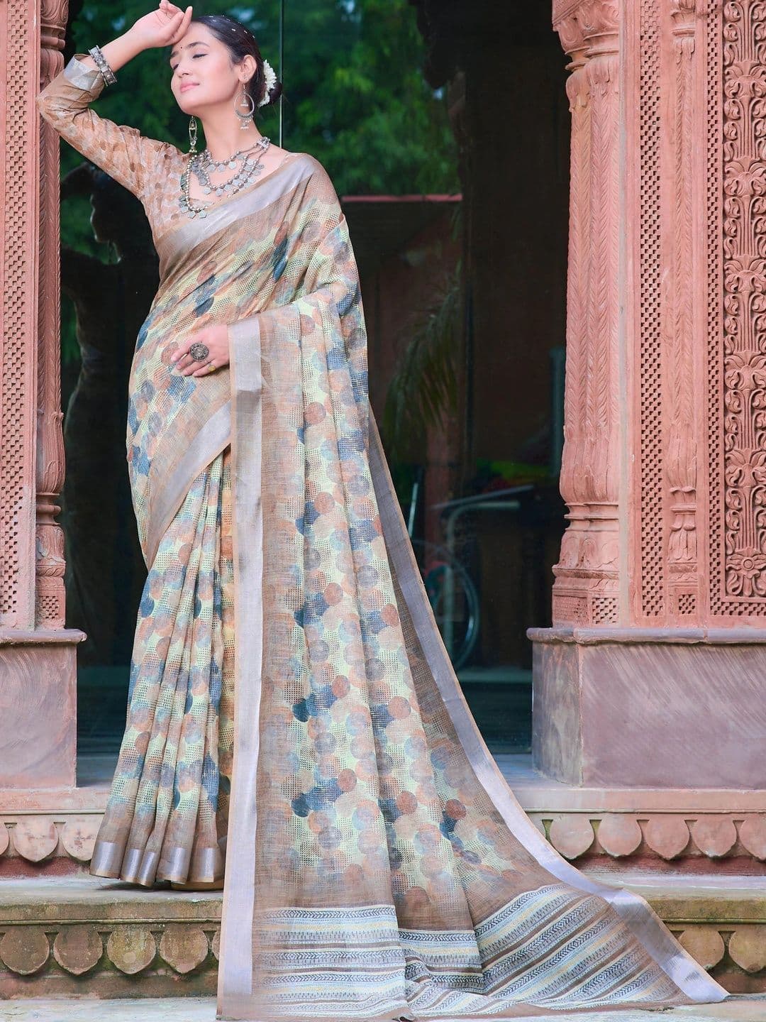 MANVAA Saree thumbnail 5