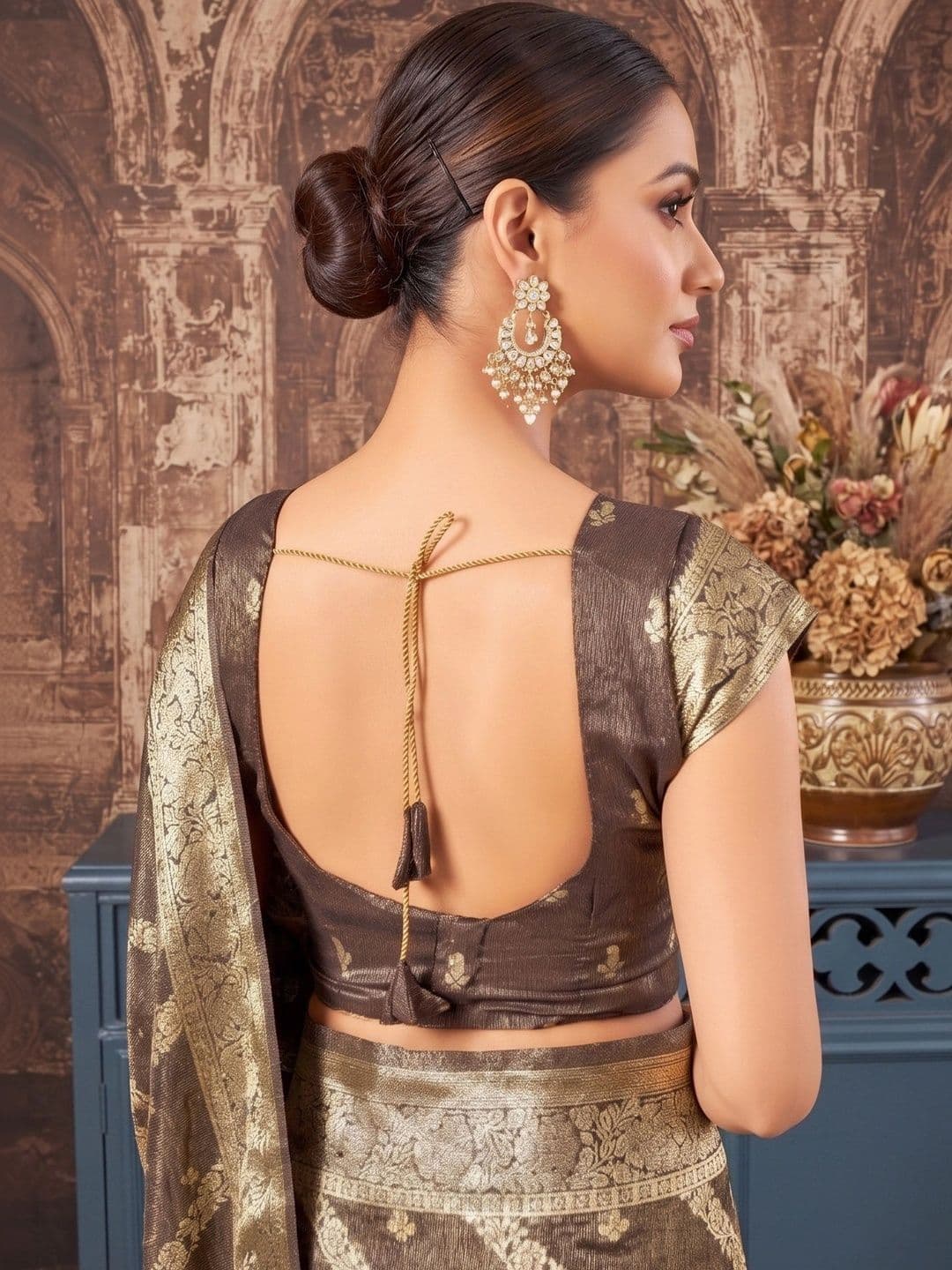 MONJOLIKA FASHION Woven Design Zari Silk Blend Designer Bomkai silk Saree thumbnail 4
