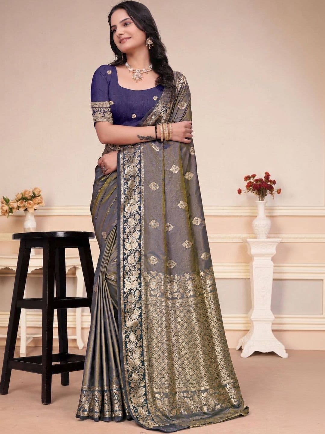 RANGREET Ethnic Motifs Saree - view 1